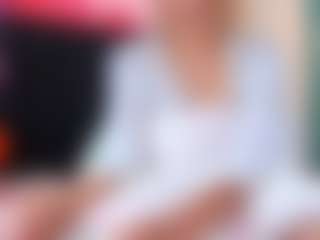 Live cam show with Giorgiina - Small Ass on CamClone