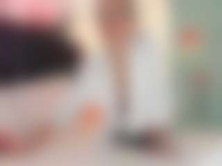 Live cam show with Giorgiina - Petite on Camsoda