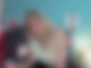 Live cam show with Giorgiina - Blonde Hair Shaved Pussy on Camsoda