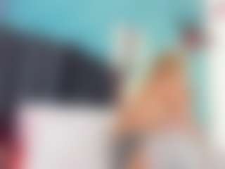 Live cam show with Giorgiina - Petite on madthumbs