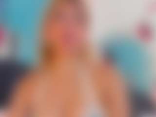 Live cam show with Giorgiina - Small Ass on makecum.org