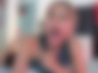 Live cam show with Giorgiina - Blowjob on Hubzter Live