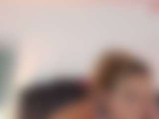 Live cam show with Giorgiina - Camel Toe on crypto-cams