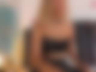 Live cam show with Giorgiina - Arab Small Tits on Milfs Live