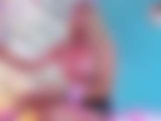 Live cam show with Giorgiina - Deepthroat on infinitiblacc.com
