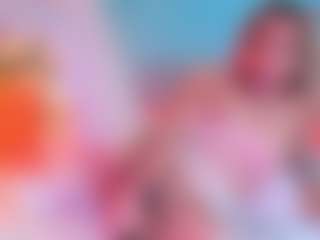 Live cam show with Giorgiina - Blonde Hair Small Tits on chickslive.net