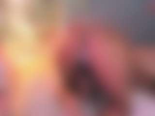 Live cam show with Giorgiina - Petite on thefappeningchat.com
