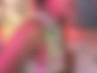 Live cam show with Giorgiina - Petite on infinitiblacc.com