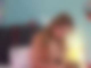 Live cam show with Giorgiina - Brown Eyes Blonde Hair on Camsoda