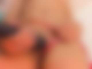Live cam show with Giorgiina - Lush on Camsoda