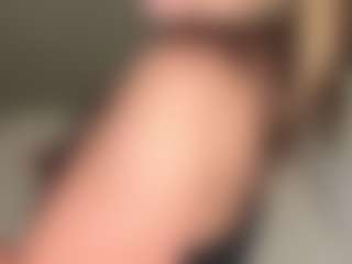 itsforbiddenxo's Live Sex Cam Show
