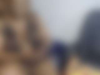 Live cam show with Lacieybrown - Cum on TeamSkeetLive