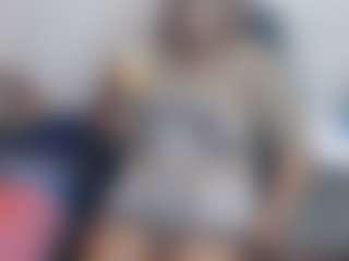 Live cam show with Lacieybrown - Granny on CamwithHer