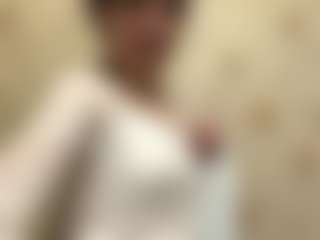Live cam show with LaunaDraine - Anal on live18s.com