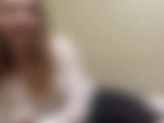 Live cam show with LaunaDraine - Dirty on livesuperchat.net
