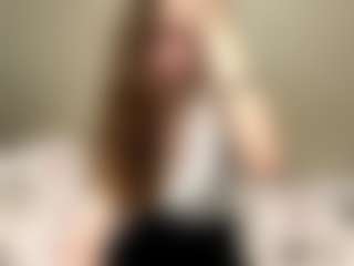 Live cam show with LaunaDraine - Public Brown Hair on fapnchat