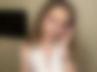 Live cam show with LaunaDraine - College on Chatstar