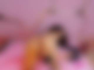 Live cam show with MiaCarterSS - Public Ebony on CamClone