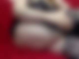 Live cam show with Miafly - Tease on 1on1-livenow