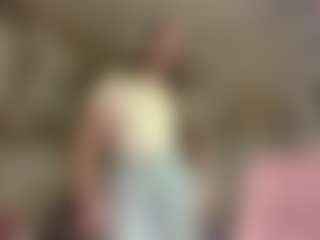 Live cam show with Annabelle - Blue Eyes on madthumbs
