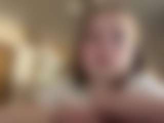 Live cam show with Annabelle - Cute on CamClone