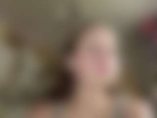 Live cam show with Annabelle - Oil on madthumbs