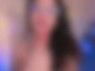 Live cam show with Sara - Brown Hair on Fapmatic.com