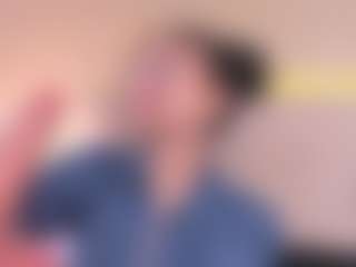 Live cam show with Sara - Brown Hair on SpunkLive