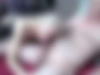 Live cam show with Sn-Tur - Small Tits on StripNow