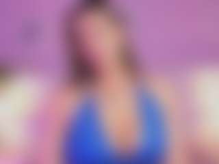 Live cam show with Maria - Shaved Pussy on Camiplay Live