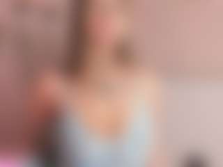 Live cam show with Maria - Blowjob on UwU Esports