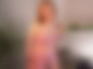 Live cam show with TempleTest - Joi on Stripli.com