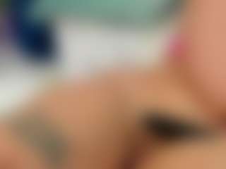 Live cam show with AbbyMoonX - Tattoos on Fit Hotties