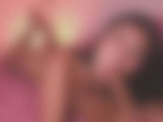 Live cam show with Addelaa - Big Tits on live18s.com