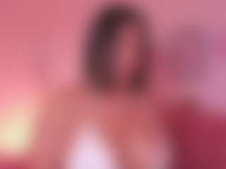 Addelaa's Live Sex Cam Show