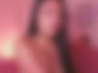 Addelaa's Live Sex Cam Show