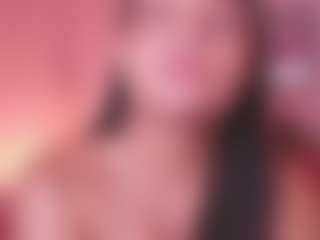 Addelaa's Live Sex Cam Show