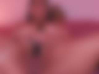 Addelaa's Live Sex Cam Show