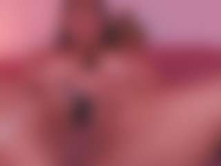 Addelaa's Live Sex Cam Show