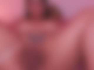 Addelaa's Live Sex Cam Show