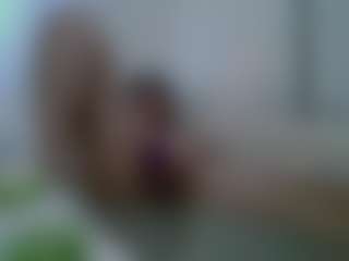 Live cam show with AmberHotWorsted - Camel Toe on googirlz