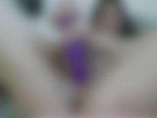 Live cam show with AmberHotWorsted - Camel Toe on xxxlivecams.org