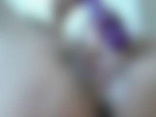 Live cam show with AmberHotWorsted - Camel Toe on TeamSkeetLive