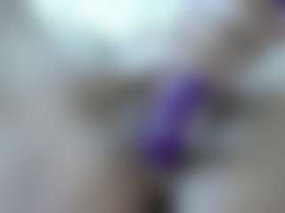 Live cam show with AmberHotWorsted - Camel Toe on dropp.cam