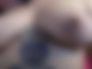 apolonia333's Live Sex Cam Show