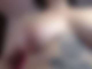 apolonia333's Live Sex Cam Show