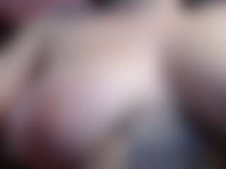 apolonia333's Live Sex Cam Show