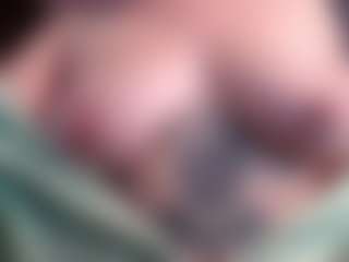 apolonia333's Live Sex Cam Show