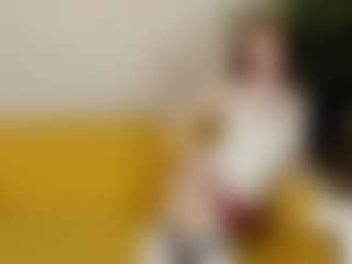 Live cam show with ari-kittyy - Small Tits on Dare Cams