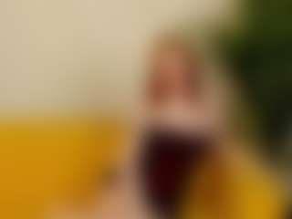 Live cam show with ari-kittyy - Red Hair on Camsoda